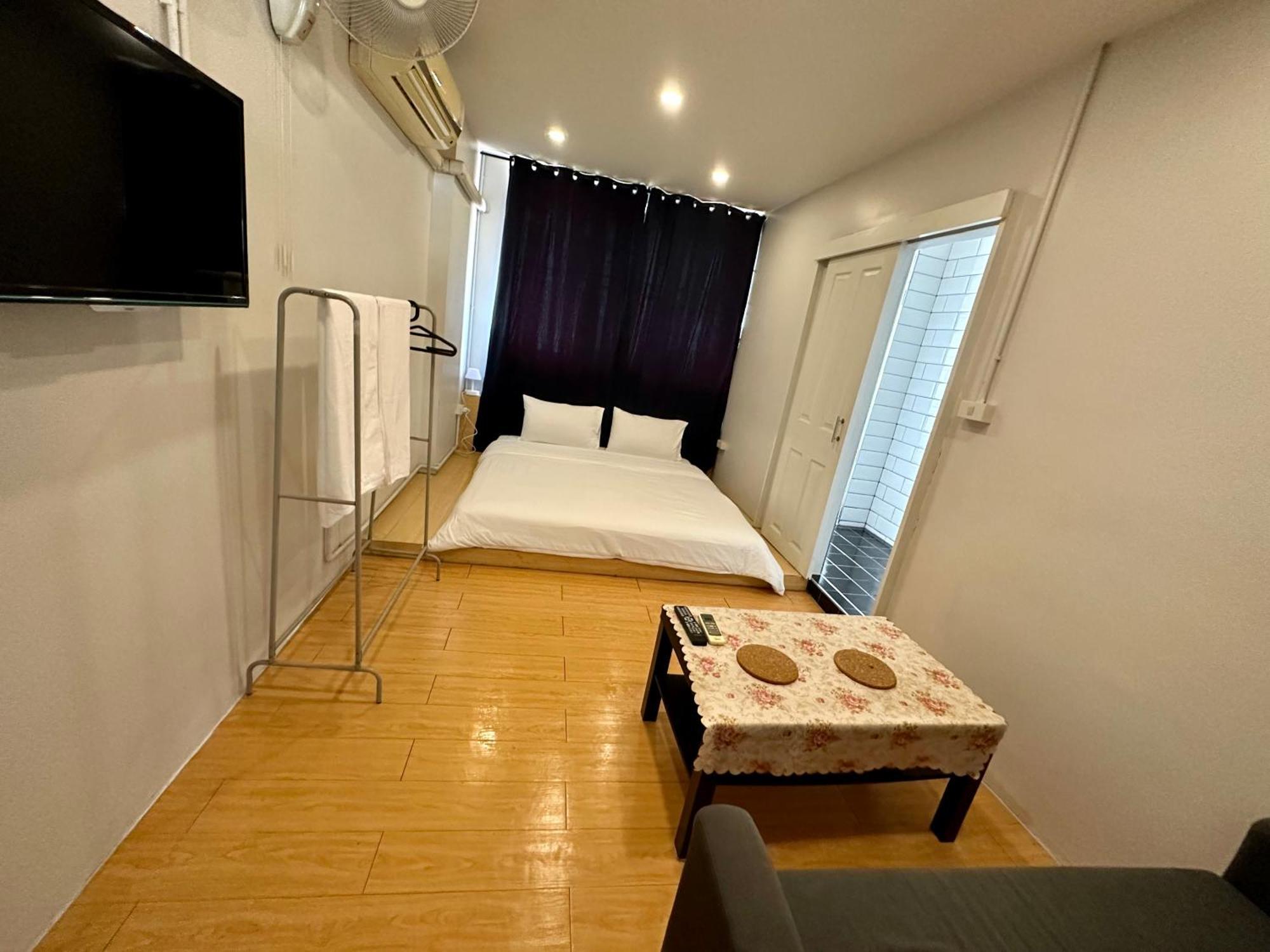 The Cute Silom Hostel 방콕 외부 사진