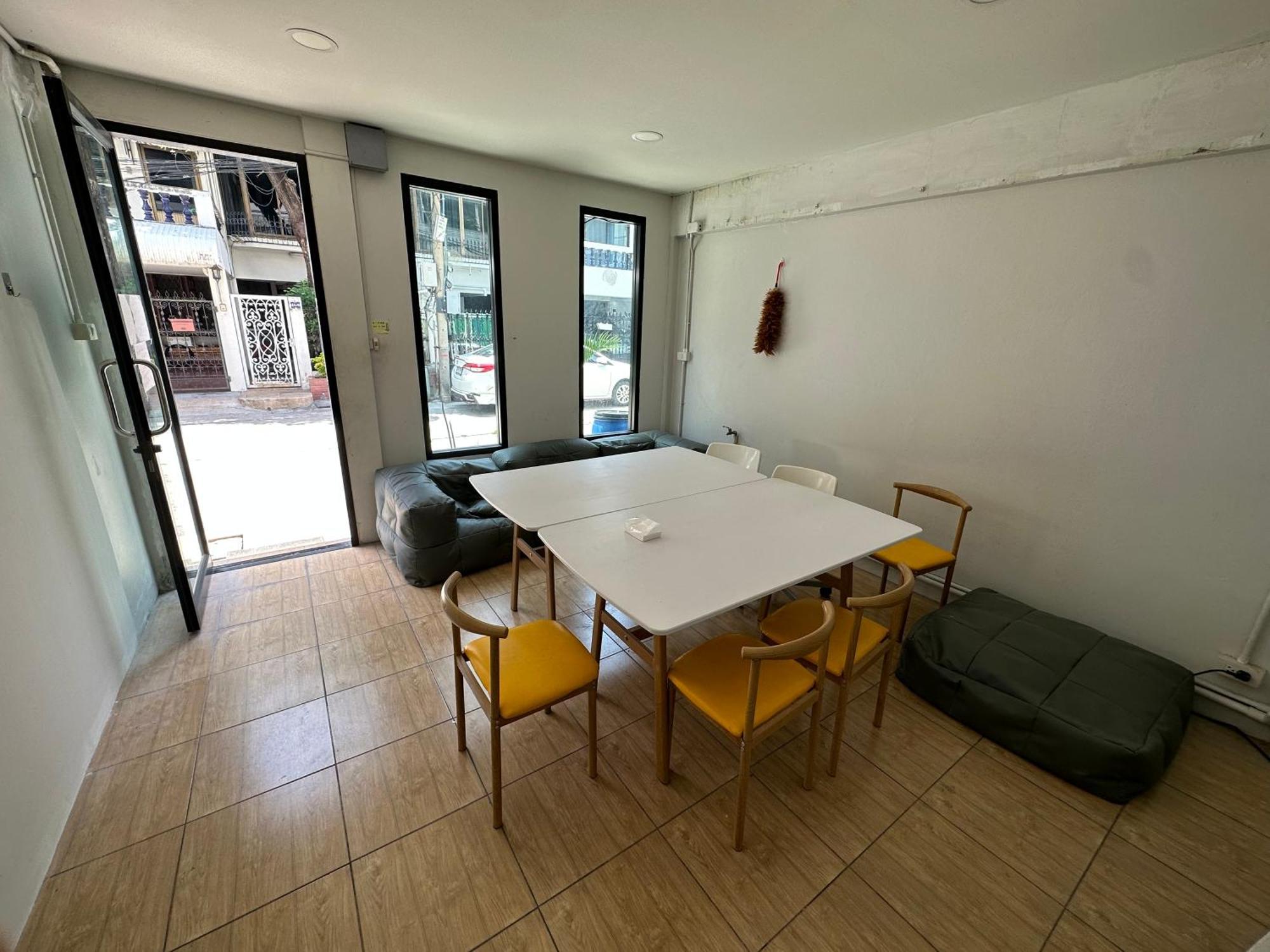 The Cute Silom Hostel 방콕 외부 사진