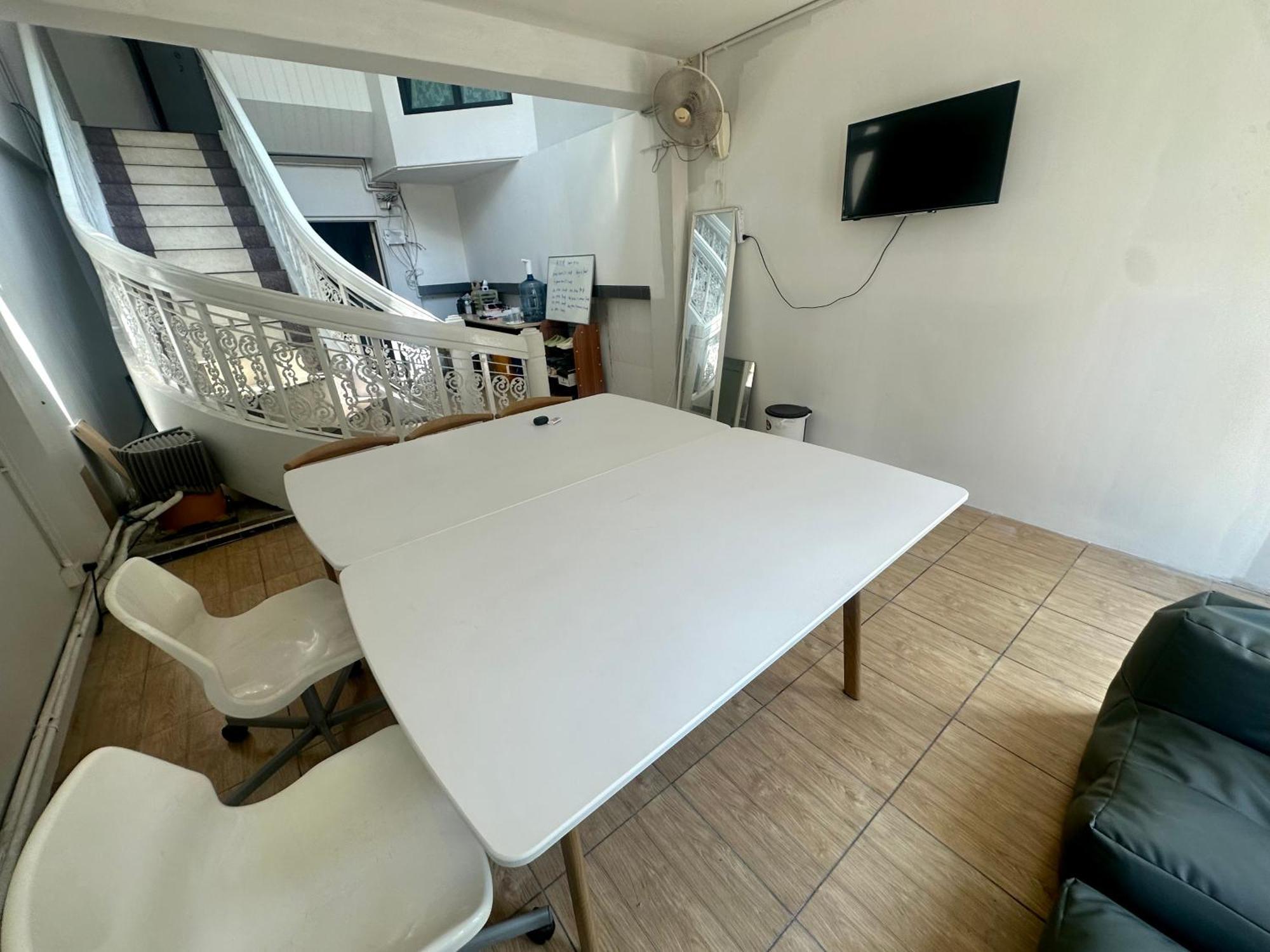 The Cute Silom Hostel 방콕 외부 사진